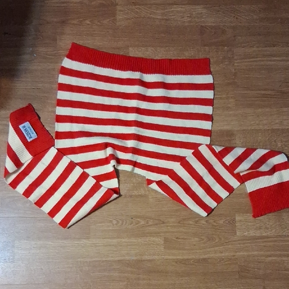 Accessories - Striped Red and White Cardigan Scarf